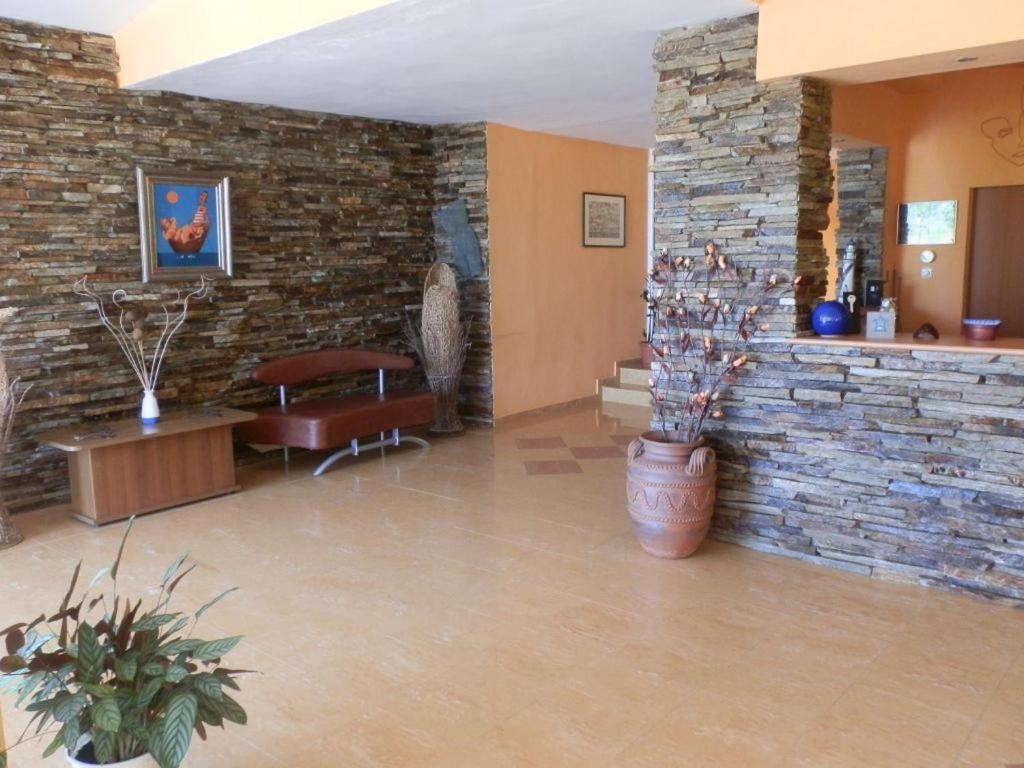Hotel Surf Primorsko Exterior photo